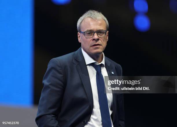 Fussball GER, 1. Bundesliga, Mitgliederversammlung 2017 des FC Schalke 04 in der Veltins Arena, Geschaeftsfuehrer Peter Peters