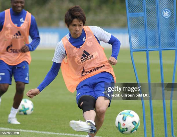 Fussball GER, 1. Bundesliga Saison 2017 2018, Training FC Schalke 04, Atsuto Uchida