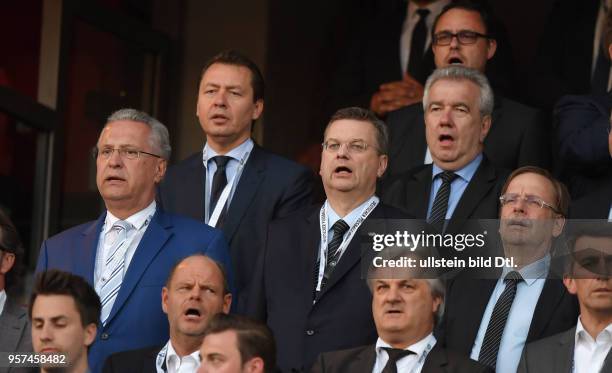 Fussball Nationalmannschaft 2017, WM Qualifikationsspiel, Deutschland - San Marino 7-0, mitte v.li., Bayerns Innenminister Joachim Herrmann, DFB...