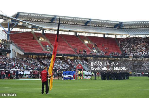 Fussball Nationalmannschaft 2017, WM Qualifikationsspiel, Deutschland - San Marino 7-0, Das Stadion in Nuernberg war nicht ausverkauft, hinten die...