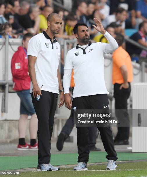 Fussball GER, 1. Bundesliga, Saison 2017 2018, Testspiel, VfL Bochum - Borussia Dortmund 2-2, Trainer Ismail Atalan , re., mit Co Trainer Joseph...