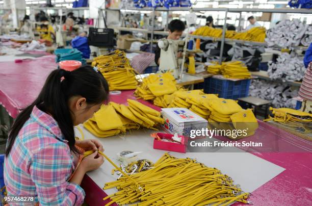 Bags factory in Shenzhen. Former fishing village, Shenzhen became China's first Special Economic Zones and the major city in the south of Southern...