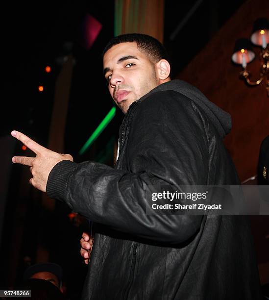 Drake In 2009 Drake 2009 Photos and Premium High Res Pictures - Getty Images