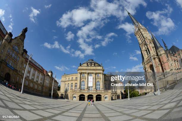 Opernhaus, St. Petrikirche, Theaterplatz, Chemnitz, Sachsen, Deutschland