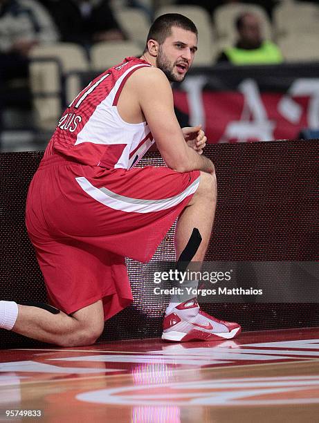 Linas Kleiza, #11 of Olympiacos Piraeus during the Euroleague Basketball Regular Season 2009-2010 Game Day 10 between Olympiacos Piraeus vs Partizan...