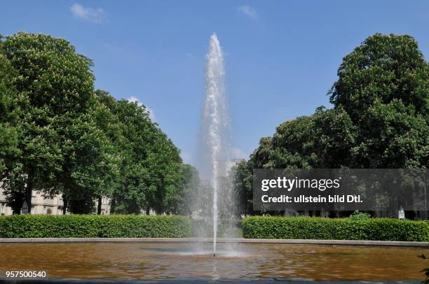 Springbrunnen, Ceciliengaerten, Friedenau, Berlin, Deutschland