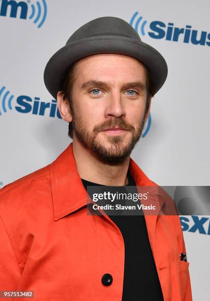 Actor Dan Stevens visits SiriusXM Studios on May 11, 2018 in New York City.