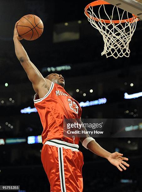 Jodie Meeks of the Milwaukee Bucks dunks against the Los Angeles Lakers during the game at Staples Center on January 10, 2010 in Los Angeles,...