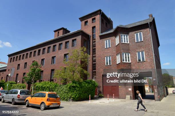 Umspannwerk, Paul-Lincke-Ufer, Kreuzberg, Berlin, Deutschland