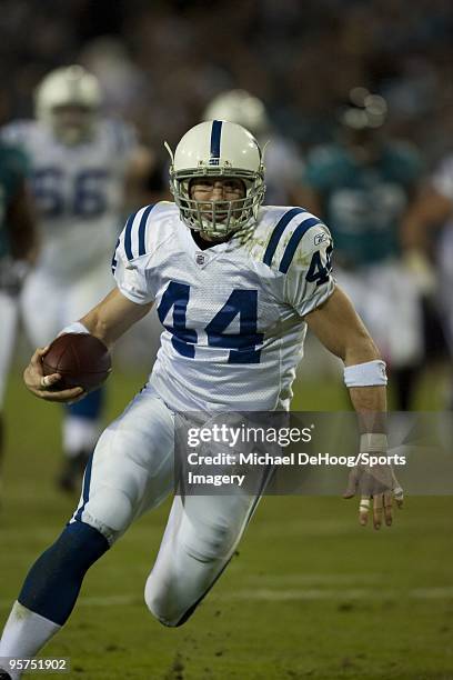 Tight end Dallas Clark of the Indianapolis Colts carries the ball during a NFL game against the Jacksonville Jaguars on December 17, 2009 at...