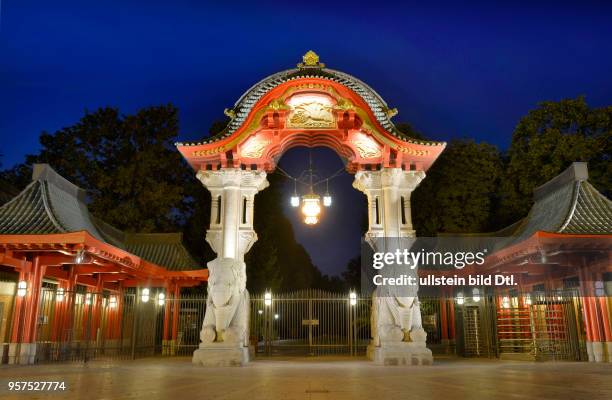 Elefantentor, Zoologischer Garten, Budapester Strasse, Tiergarten, Mitte, Berlin, Deutschland