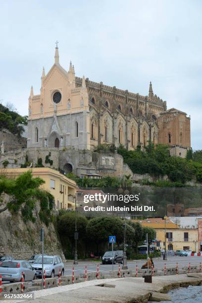 Lungomare Giovanni Caboto, Chiesa di San Francesco, Altstadt, Gaeta, Latium, Italien