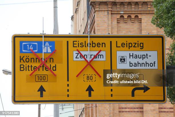 Baubeginn und Einrichtung der Mega Baustelle Merseburger straße in Halle Saale