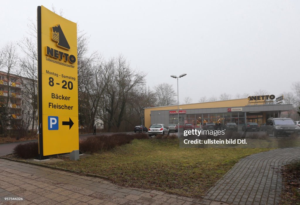Halle Saale NETTO Markt Kaufhalle Supermarkt Netto in der Seebener Straße