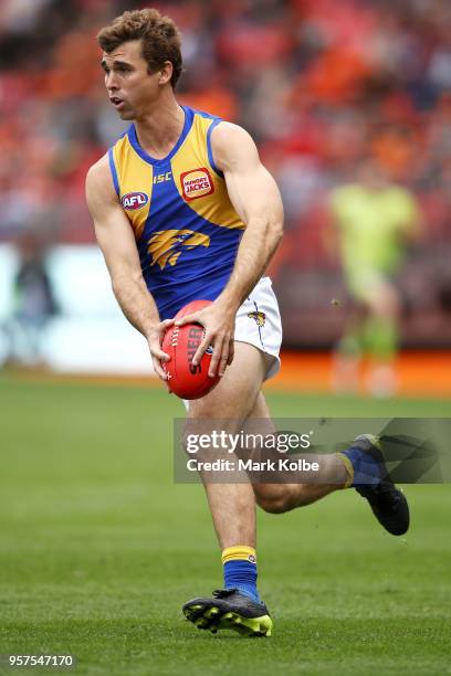 Mark LeCras of the Eagles runs the ball during the round eight AFL match between the Greater Western Giants and the West Coast Eagles at Spotless...