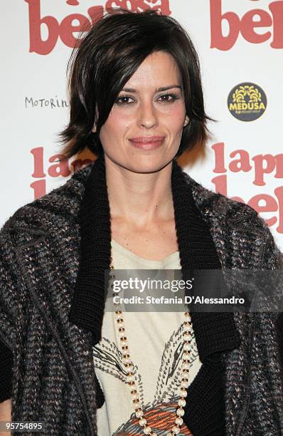 Actress Claudia Pandolfi attends 'La Prima Cosa Bella' Premiere on January 13, 2010 in Milan, Italy.