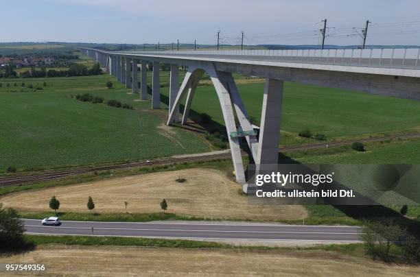 Unstruttalbrücke Unstruttal ICE-Brücke Eisenbahnbrücke bei Karsdorf im Burgenlandkreis Sachsen Anhalt Deutsche Bahn Luftaufnahme Drohnenaufnahme...