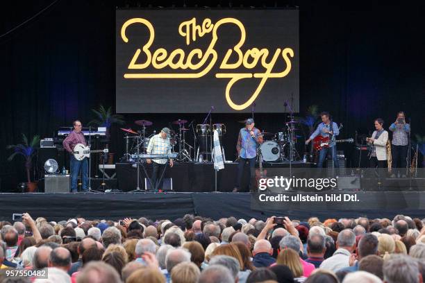 The Beach Boys, performing on June 2017, Zitadelle, Berlin, Germany, overview, stage