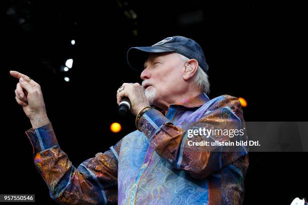 The Beach Boys, performing on June 2017, Zitadelle, Berlin, Germany