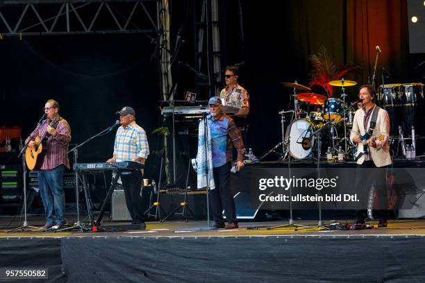 The Beach Boys, performing on June 2017, Zitadelle, Berlin, Germany, overview, stage