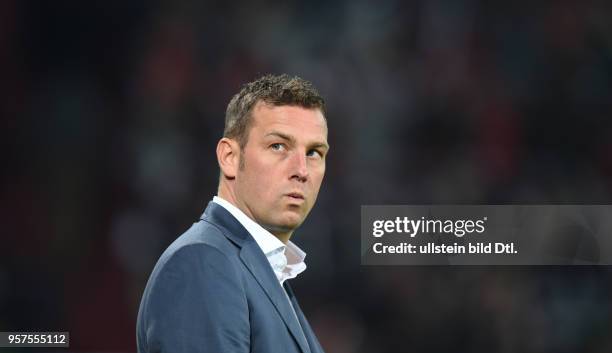 Weinzierl, Markus, Germany - soccer coach, FC Augsburg 1907, November 5, 2015.