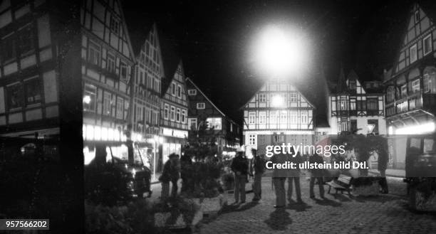 Deutschland, Rinteln: Auftritt der rechtsradikalen Jugend , eine Organisation der NPD, am in Rinteln. DEU, Germany, Rinteln: Performance of the...