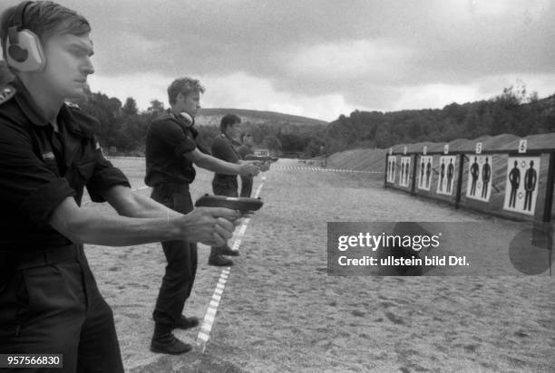 Practical shooting of the police and special group GSG 9 in a quarry on 15.6.1979 at Menden