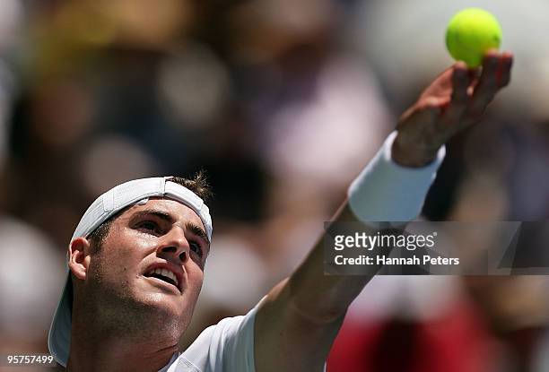 John Isner of USA serves during his quarter final match against Tommy Robredo of Spain at ASB Tennis Centre on January 14, 2010 in Auckland, New...