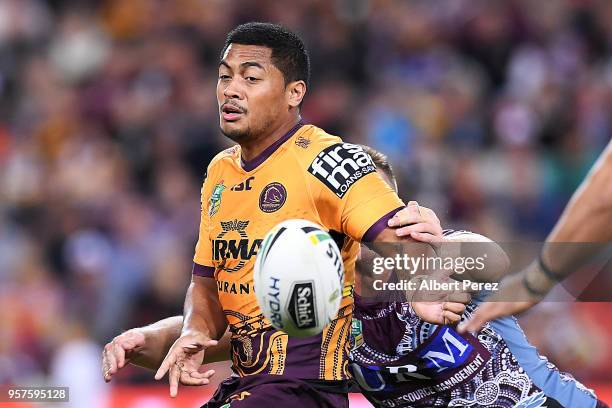 Anthony Milford of the Broncos passes the ball during the round ten NRL match between the Manly Sea Eagles and the Brisbane Broncos at Suncorp...