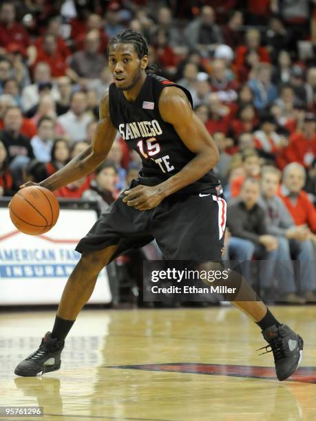Kawhi Leonard of the San Diego State Aztecs brings the ball up the court during a game against the UNLV Rebels at the Thomas & Mack Center January...