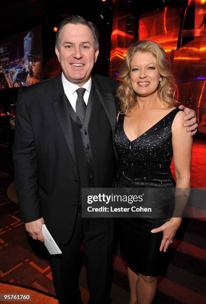 Honoree AEG President and CEO Tim Leiweke and TV Personality Mary Hart attend City Of Hope's "Spirit Of Life" Award Dinner Gala held at Diamond...