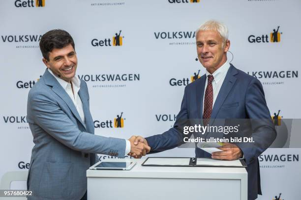 Die Volkswagen Gruppe kündigt eine strategische Partnerschaft mit dem Online-Mobilitätsanbieter Gett im VW Drive Center in Berlin an....