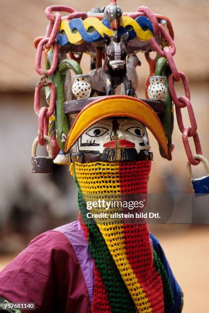 Gelede Rituals Gelede Photos and Premium High Res Pictures - Getty Images