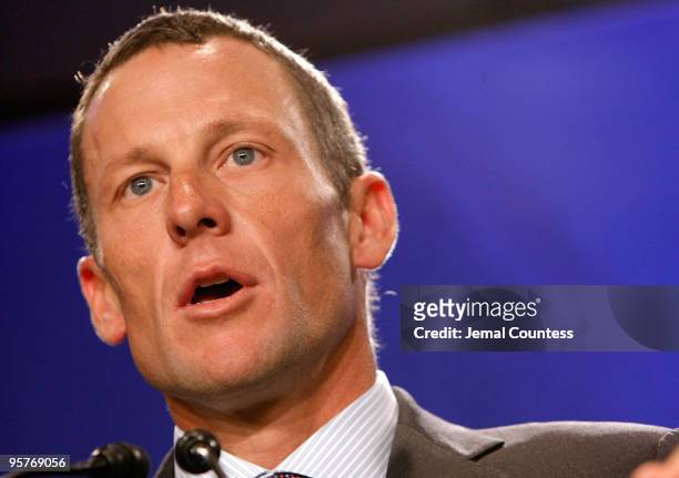 Professional Cyclist Lance Armstrong holds a press conference during Day 1 of the Clinton Global Initiative annual meeting on September 24, 2008 in...