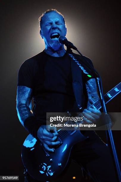 James Hetfield of Metallica performs at Datch forum on June 22, 2009 in Milan, Italy.