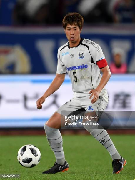 Genta Miura of Gamba Osaka in action during the J.League J1 match between Yokohama F.Marinos and Gamba Osaka at Nissan Stadium on May 12, 2018 in...