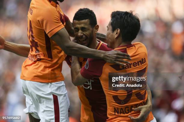 Younes Belhanda of Galatasaray celebrates his goal with his team mates during the Turkish Super Lig match between Galatasaray and Evkur Yeni...