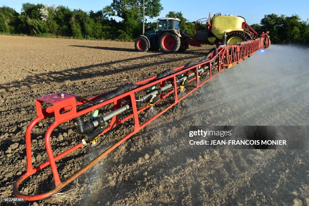 FRANCE-EU-AGRICULTURE-GLYPHOSATE