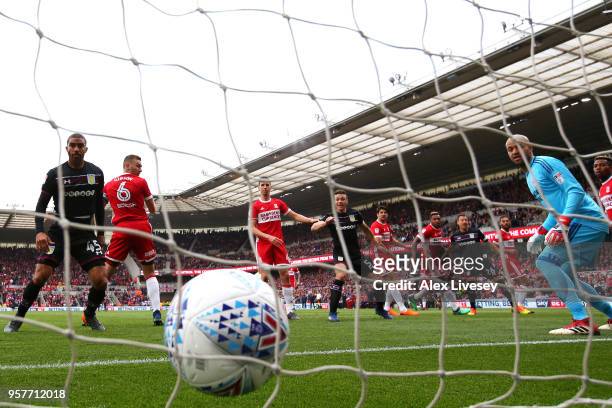 Mile Jedinak of Aston Villa scores his sides first goal past Darren Randolph of Middlesbrough during the Sky Bet Championship Play Off Semi Final...