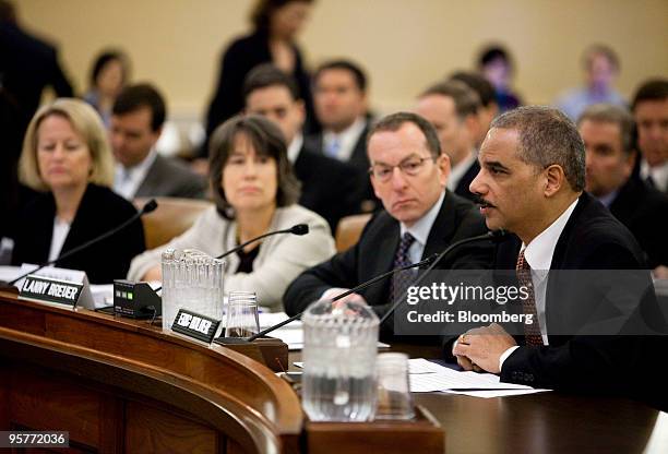 Mary Schapiro, chairman of the U.S. Securities and Exchange Commission, left, Sheila Bair, chairman of the U.S. Federal Deposit Insurance Corp.,...