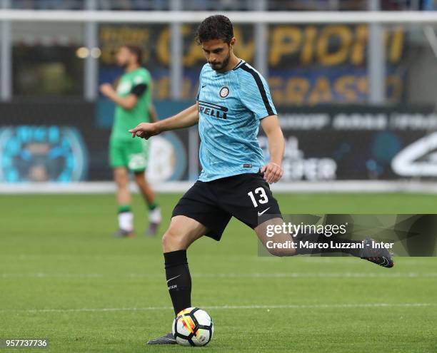 Andrea Ranocchia of FC Internazionale warms up ahead of the serie A match between FC Internazionale and US Sassuolo at Stadio Giuseppe Meazza on May...