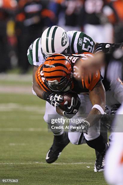 Linebacker Bart Scott of the New York Jets makes a stop against the Cincinnati Bengals during their Wildcard Playoff game at Paul Brown Stadium on...