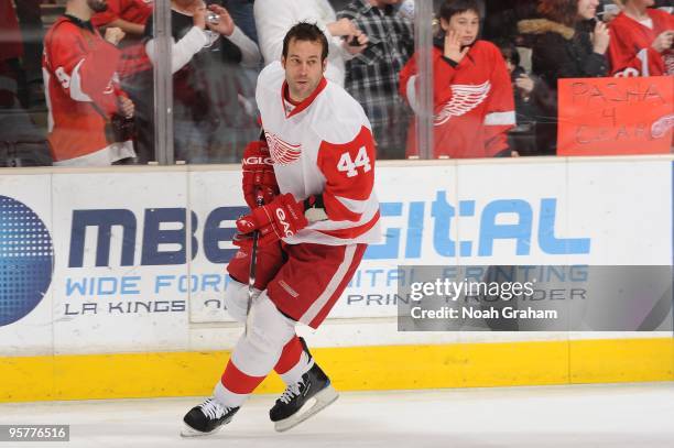 Todd Bertuzzi of the Detroit Red Wings warms up prior to the game against the Los Angeles Kings on January 7, 2010 at Staples Center in Los Angeles,...