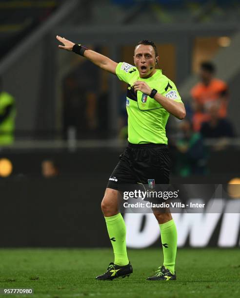 Referee Rosario Abisso reacts during the serie A match between FC Internazionale and US Sassuolo at Stadio Giuseppe Meazza on May 12, 2018 in Milan,...