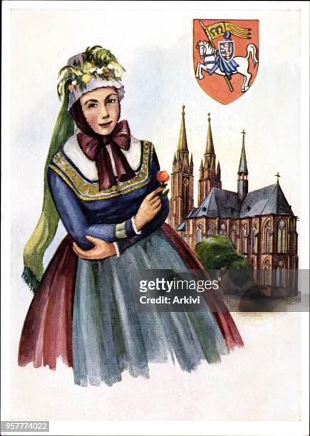 Ak Marburg an der Lahn, Frau in Tracht, Kirche, Wappen
