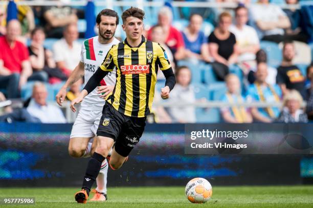 Edouard Duplan of ADO Den Haag, Mason Mount of Vitesse during the Dutch Eredivisie play-offs match between Vitesse Arnhem and ADO Den Haag at...