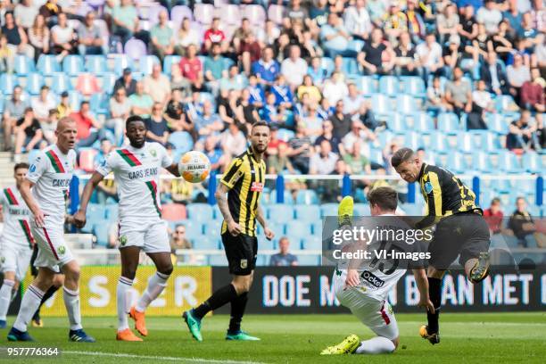 Tom Tommie Beugelsdijk of ADO Den Haag, Wilfried Kanon of ADO Den Haag, Tim Matavz of Vitesse, Bas Kuipers of ADO Den Haag, Bryan Linssen of Vitesse...