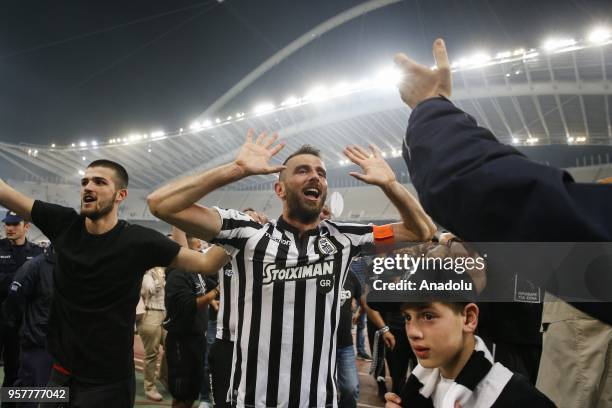 Players of PAOK celebrate the victory after the Greek cup final match between AEK Athens F.C. And PAOK FC at Athens Olympic Sports Complex in Athens,...