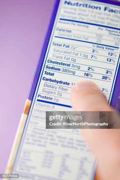 etiqueta de nutrición - rivernorthphotography fotografías e imágenes de stock