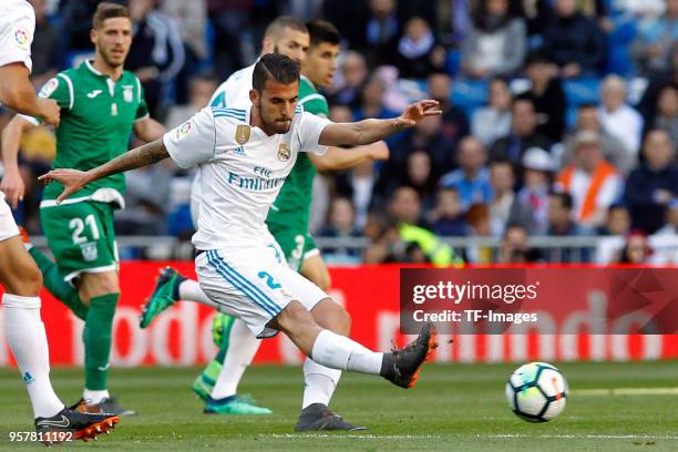 Dani Ceballos of Real Madrid controls the ball during the La Liga match between Real Madrid and Leganes at Estadio Santiago Bernabeu on April 28,...